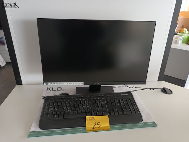 Lot 25 - computer configuratie - afbeelding 1 van  3