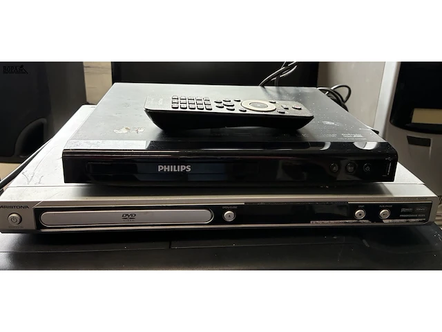 Lot 25 - dvd-spelers - 2 stuks - afbeelding 1 van  7