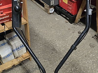 Lot 25 - grasmaaier stiga - afbeelding 4 van  5