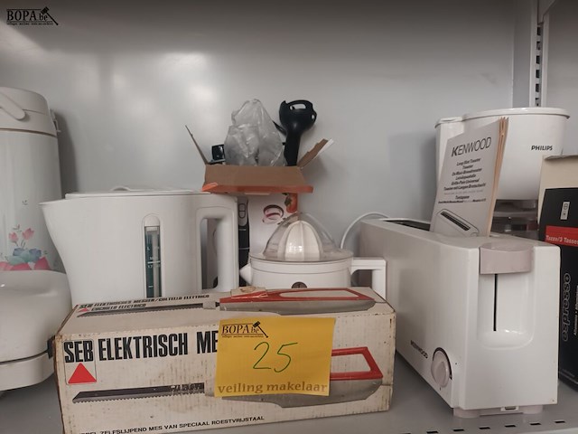 Lot 25 - keukengerei. 10 stuks - afbeelding 5 van  5