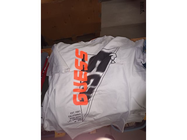 Lot 25 - merkkledij t-shirts en hemden. 43 stuks - afbeelding 4 van  8