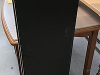 Lot 25 - muurplanken zwart 2 stuks - afbeelding 1 van  3