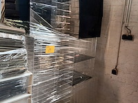 Lot 25 - plexi sorteertorens. 1 pallet
