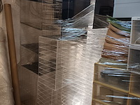 Lot 25 - plexi sorteertorens. 1 pallet - afbeelding 5 van  5
