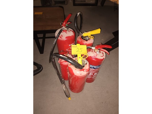 Lot 25 - poedersnelblussers. 5 stuks - afbeelding 1 van  3