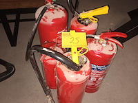 Lot 25 - poedersnelblussers. 5 stuks