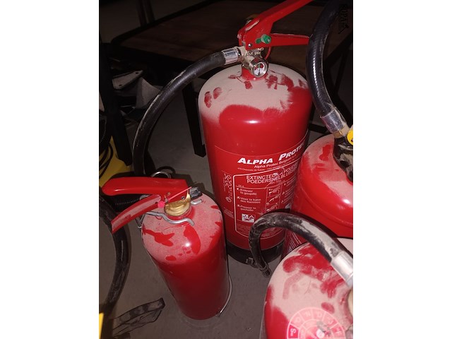 Lot 25 - poedersnelblussers. 5 stuks - afbeelding 3 van  3