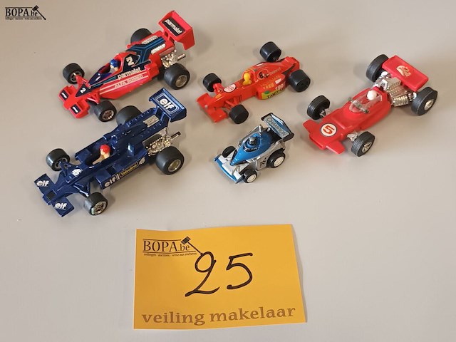 Lot 25 - rally auto’s op schaal. 5 stuks - afbeelding 1 van  9