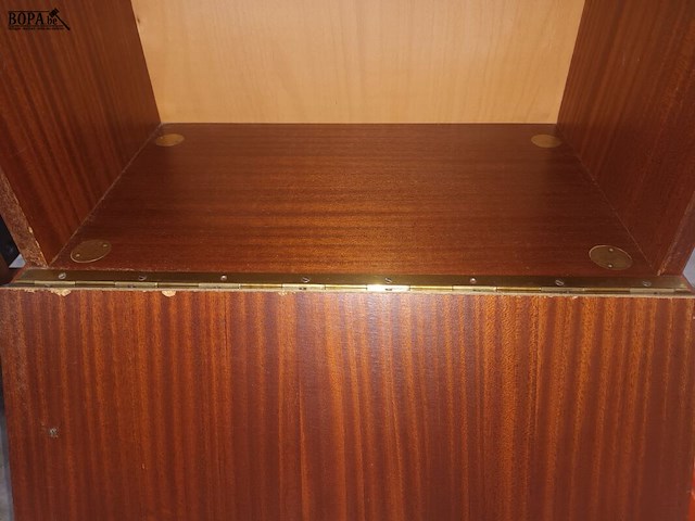 Lot 25 - retro nachtkastje - afbeelding 3 van  3