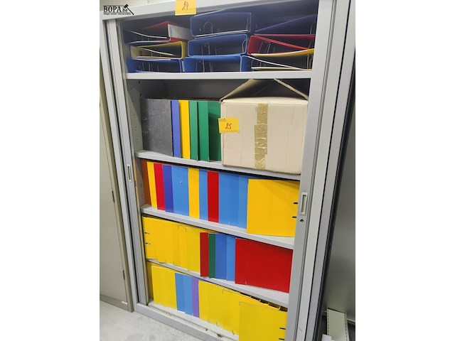 Lot 25 - ringmappen - afbeelding 1 van  3