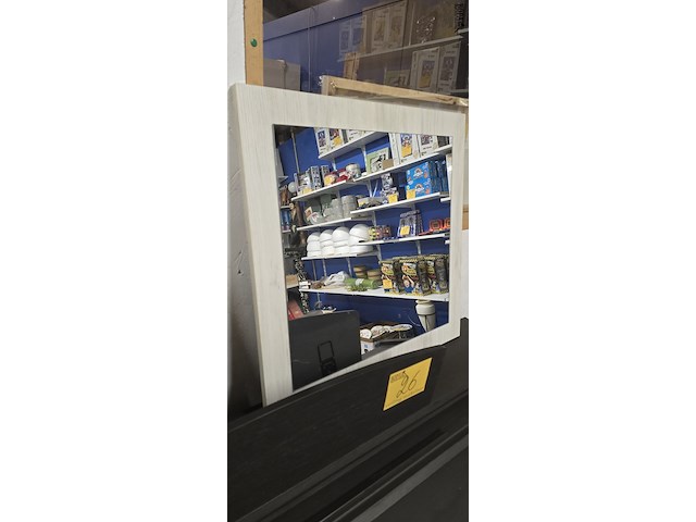 Lot 25 - set van 2 spiegels - afbeelding 3 van  3