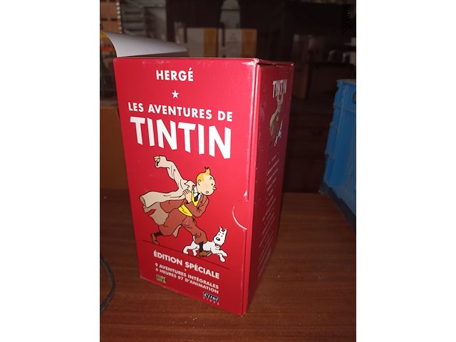 Lot 25 - verzamelbox tintin videocassettes - afbeelding 2 van  4