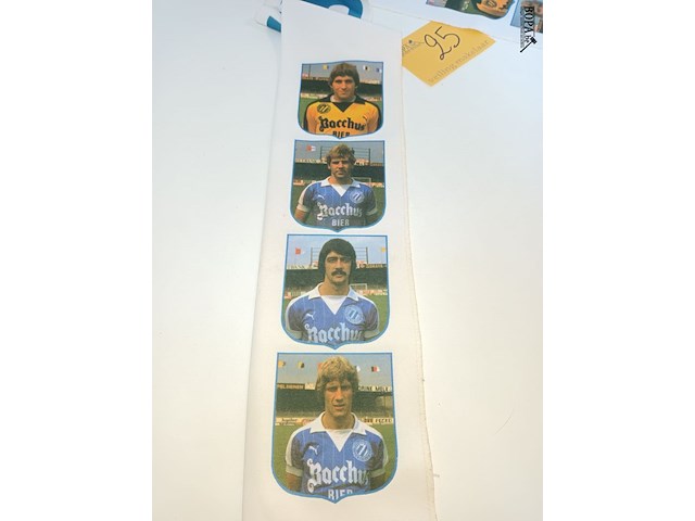 Lot 25 - vintage sjaal club brugge bacchus - afbeelding 4 van  7