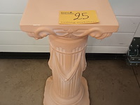 Lot 25 - vintage zuil