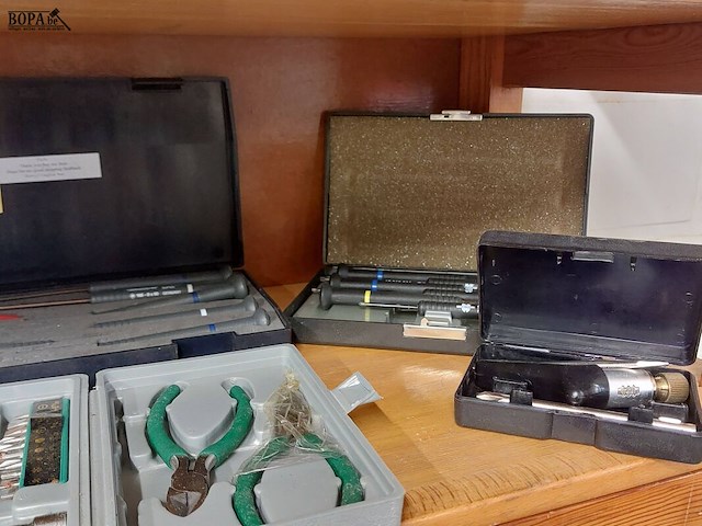 Lot 250 - diverse sets, schroevendraaiers en bitsen, 7 sets - afbeelding 3 van  3