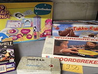 Lot 250 - gezelschapsspelen 4 stuks - afbeelding 1 van  6