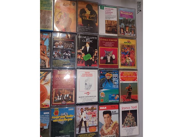 Lot 250 - muziekcassettes. 28 stuks - afbeelding 2 van  4