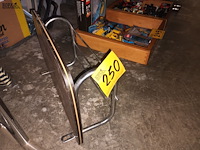 Lot 250 - retro hoedenplank - afbeelding 2 van  3