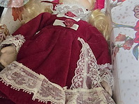 Lot 251 - lot diverse antieke en porseleinen poppen - afbeelding 6 van  7