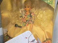 Lot 251 - lot diverse antieke en porseleinen poppen - afbeelding 7 van  7