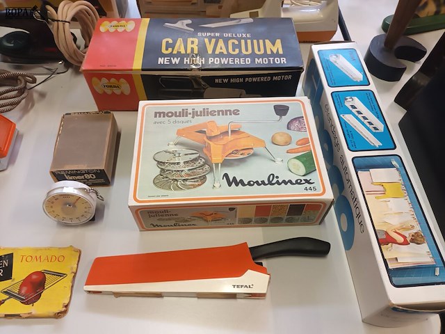 Lot 251 - retro keukengerei. 19 stuks - afbeelding 2 van  8