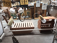Lot 251 - retro luster - afbeelding 1 van  2