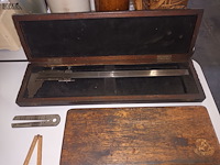 Lot 252 - antieke meettoestellen. 5 stuks - afbeelding 2 van  3