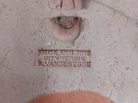 Lot 252 - keramiek. 3 stuks - afbeelding 7 van  7