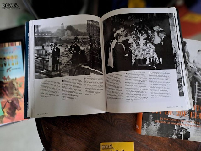 Lot 252 - lot prachtige fotoboeken 19e - 20e e - afbeelding 2 van  3