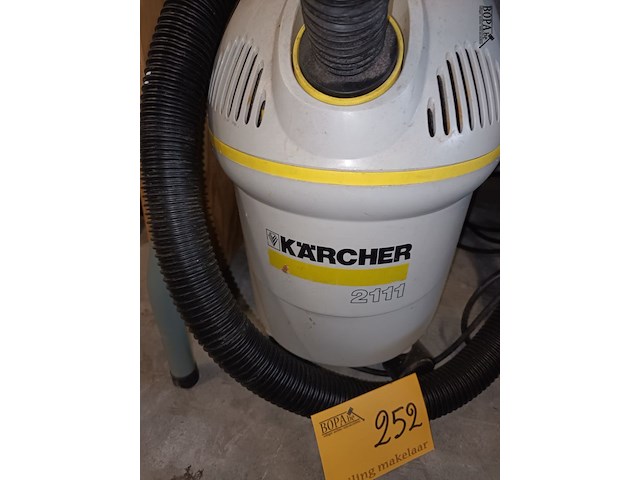 Lot 252 - stofzuiger kärcher 2111 - afbeelding 2 van  4