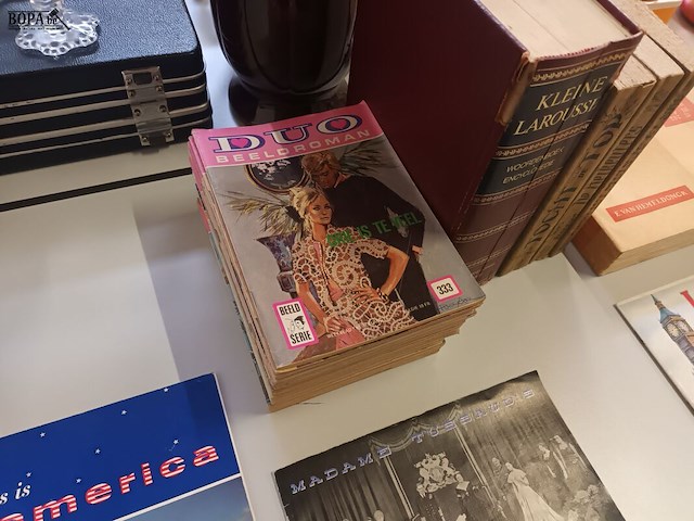 Lot 253 - oude boeken en tijdschriften. 45 stuks - afbeelding 7 van  7