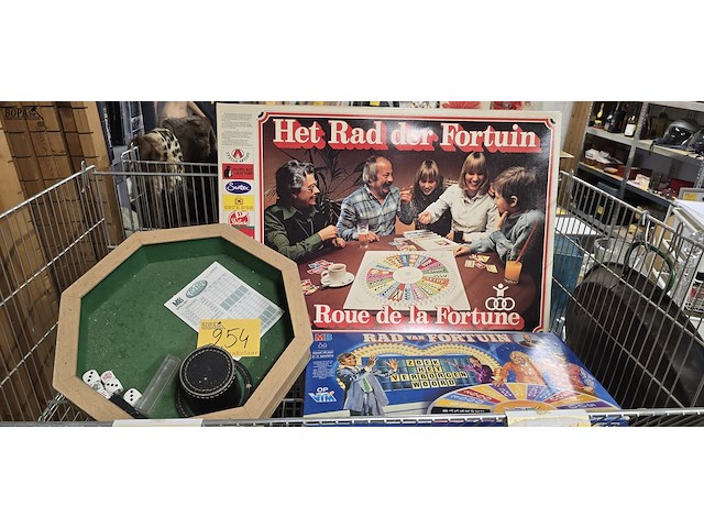 Lot 254 - gezelschapsspelen 3 stuks - afbeelding 1 van  4