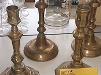 Lot 254 - kandelaars in koper. 6 stuks - afbeelding 2 van  3
