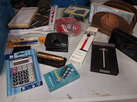 Lot 254 - lot kantoormateriaal - afbeelding 2 van  5