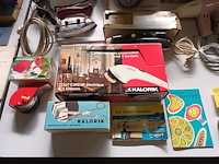 Lot 254 - retro keukenmateriaal en huisraad. 16 stuks - afbeelding 7 van  7