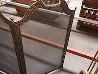 Lot 255 - haardscherm in koper - afbeelding 2 van  3