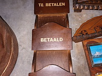 Lot 255 - houten decoratie. 5 stuks - afbeelding 2 van  4