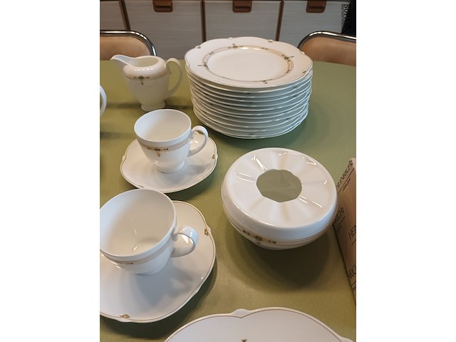 Lot 255 - koffieservies villeroy - afbeelding 6 van  6