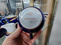 Lot 255 - koffieservies winterling kobalt blauw en goud + russisch ser - afbeelding 7 van  9