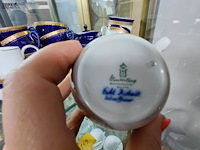 Lot 255 - koffieservies winterling kobalt blauw en goud + russisch ser - afbeelding 8 van  9