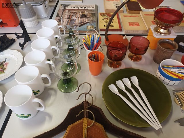 Lot 255 - retro decoratie en huisraad. 70 stuks - afbeelding 2 van  9