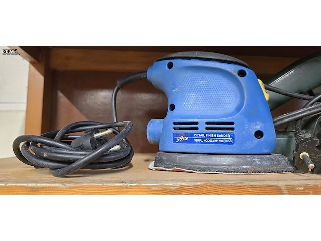 Lot 255 - schuurmachine en schaafmachine - afbeelding 2 van  8