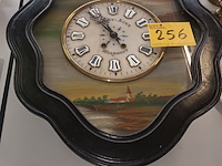 Lot 256 - oeil de boeuf klok - afbeelding 1 van  5
