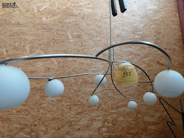 Lot 257 - moderne armatuur melkglas af 105*45*110 - afbeelding 2 van  3