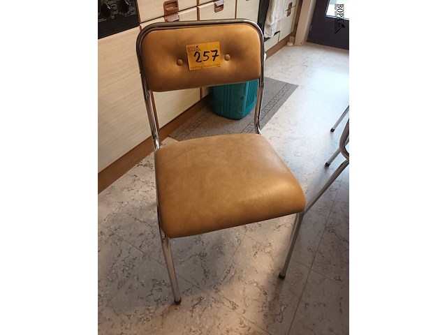 Lot 257 - retro keukenstoelen. 6 stuks - afbeelding 3 van  4