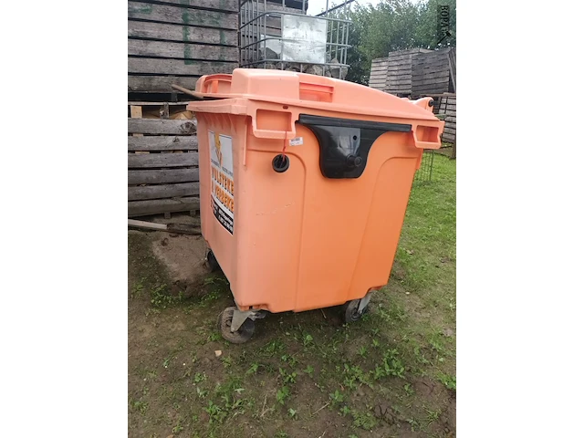 Lot 257 - zalmroze afvalcontainer op wielen - afbeelding 2 van  3