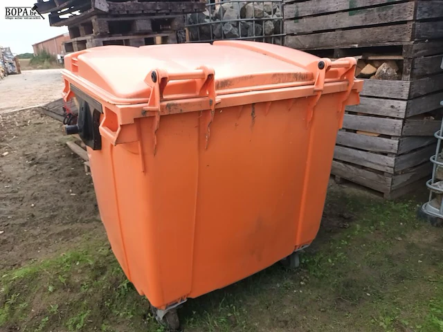 Lot 257 - zalmroze afvalcontainer op wielen - afbeelding 3 van  3