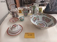 Lot 258 - chinese decoratie. 7 stuks