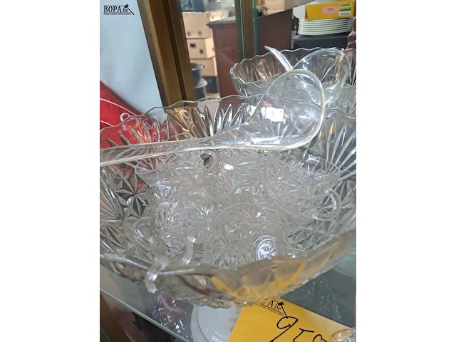 Lot 258 - punchbowl met 9 hangend tasjes en lepel - afbeelding 2 van  6