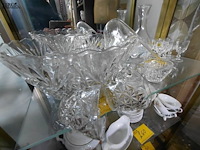 Lot 258 - punchbowl met 9 hangend tasjes en lepel - afbeelding 5 van  6